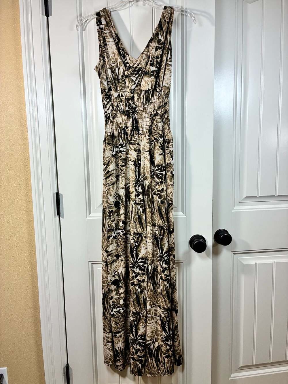 Abstract Floral Print Smocked Maxi Dress with Pockets Size Sm/Med